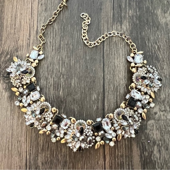 NWT Black Gold Statement Necklace With Gold White Rhinestone Fashion Jewelry - Picture 6 of 10
